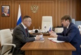 Ирек Файзуллин и Антон Глушков обсудили текущую ситуацию в строительной отрасли России 