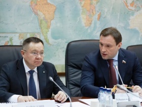 Ирек Файзуллин принял участие в совещании комитета Госдумы по строительству и ЖКХ