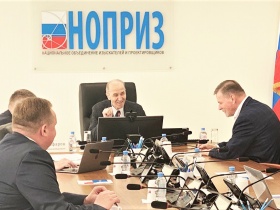 Анвар Шамузафаров провёл заседание комиссии Общественного совета при Ростехнадзоре