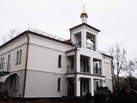 В Западном округе столицы до Нового года планируют сдать в эксплуатацию четыре храма