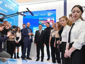 Ирек Файзуллин на выставке-форуме «Россия» открыл павильон Строительного комплекса России