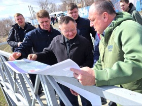 Ирек Файзуллин во время визита в Оренбургскую область оценил ситуацию по ЧС в городе Орске 