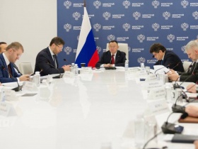 Какие вопросы обсуждали участники совместного совещания в Минстрое России с регионами и ГРБС