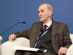 Анвар Шамузафаров выступил на пленарном заседании форума «Сибирская строительная неделя – 2026»