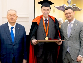 Президент НОПРИЗ Анвар Шамузафаров удостоен звания почётного члена Российской академии художеств