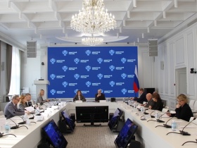 Анвар Шамузафаров провел заседание Ассамблеи региональных общественных советов в сферах строительства и ЖКХ