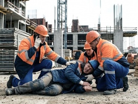 Суд удовлетворил иск к ростовской СРО за травму рабочего, которую он получил на стройке десять лет назад