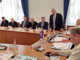 Участники ОСЧ столичной СРО, вспоминая о лифтовом прошлом, строили планы на будущее, в том числе и в этой важнейшей сфере