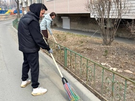 Сотрудники СРО из Владивостока и Курска вышли на весенние субботники, чтобы навести порядок после минувшей зимы 