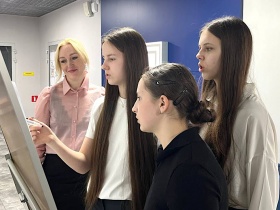 Хабаровская СРО провела для школьников инженерных классов квест по охране труда на строительной площадке