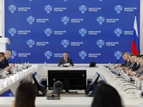 Какие вопросы обсуждали участники еженедельного оперативного совещания в Минстрое России