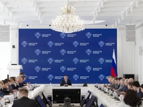 Какие вопросы рассмотрели участники еженедельного оперативного совещания в Минстрое России 