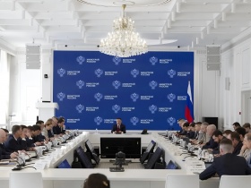 Какие вопросы обсуждали участники еженедельного оперативного совещания в Минстрое России