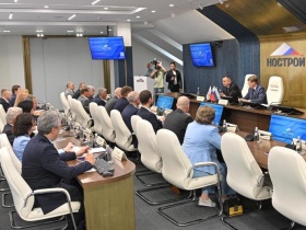 Ирек Файзуллин посетил с визитом НОСТРОЙ и провёл в его стенах Всероссийское совещание
