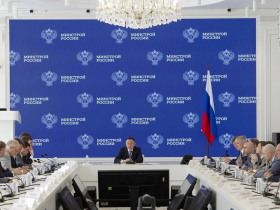 Какие вопросы обсуждали участники еженедельного оперативного совещания в Минстрое России