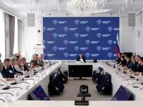 Ирек Файзуллин вручил ведомственные награды представителям архитектурного и проектно-изыскательского сообщества