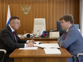 Ирек Файзуллин и Павел Акимов обсудили итоги приёмной кампании в НИУ МГСУ за 2026 год и подготовку квалифицированных кадров