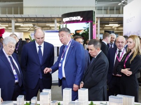 Цифровизацию, комплексное развитие территорий, дома будущего обсудили в Екатеринбурге
