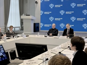 Анвар Шамузафаров принял участие в заседании Детского совета при Общественном совете при Минстрое России