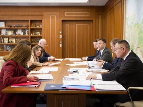 Ирек Файзуллин провёл в Минстрое России совещание с представителями Центрального Банка РФ