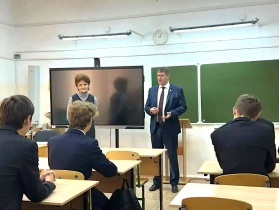 Созданный по инициативе дальневосточной СРО строительный класс посетил зампред краевого Правительства