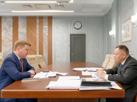 Ирек Файзуллин и Павел Акимов обсудили подготовку кадров для строительной отрасли