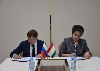 Антон Глушков и Шахноза Нодири подписали Соглашение о сотрудничестве НОСТРОЙ и Минтруда Таджикистана            