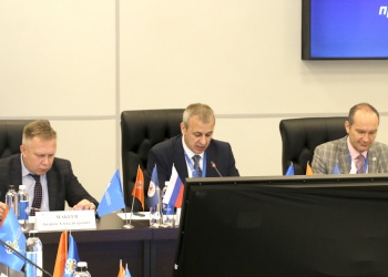 Анвар Шамузафаров поддержал экспертов, которые обсуждали ключевые проблемы пожарной безопасности на форуме «Комплексная безопасность – 2023»
