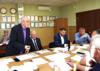 Сахалинские саморегуляторы обсудили меры борьбы с нарушителями по контрактам и подготовились к встрече с губернатором