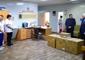 Уральские саморегуляторы поздравили участников СВО на излечении с праздником и оказали благотворительную помощь госпиталю