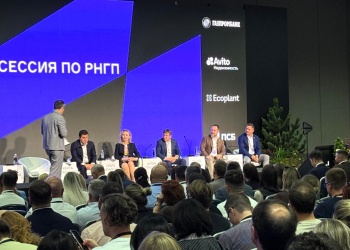 Антон Глушков предложил провести аудит региональных нормативных актов по КРТ. Никита Стасишин поддержал 