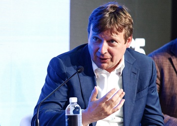 Антон Глушков: Каждый шестой работник строительных предприятий в России является иностранцем