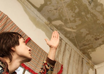 Подрядчик, заливший квартиру во время ремонта, привёл свою столичную СРО к солидарной ответственности