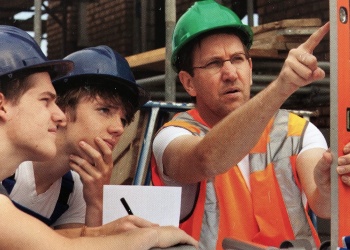 Челябинские саморегуляторы проводят региональный конкурс наставников в сфере труда строительной отрасли