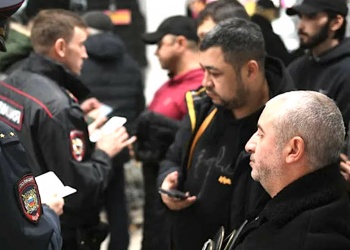 Директору СРО – на заметку! Скоро истекает срок для легализации в России иностранцев, включённых в реестр контролируемых лиц 