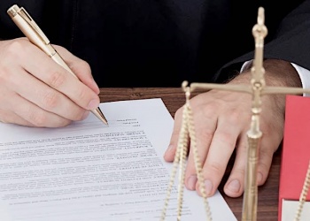 Несмотря на все доводы тюменской СРО не удалось избежать субсидиарной ответственности за «косяки» подрядчика 