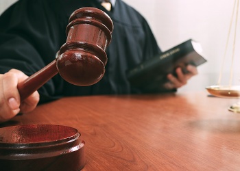 Несмотря на ходатайство дальневосточной СРО о применении статьи 60.1 ГрК, суд привлёк её к солидарной ответственности 