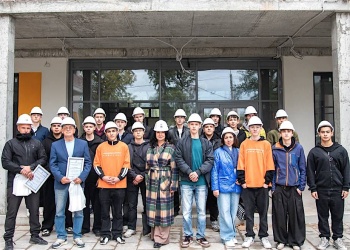 Зачем глава самарской СРО в рамках профориентационного проекта решила побывать вместе со студентами на строительстве поликлиники 