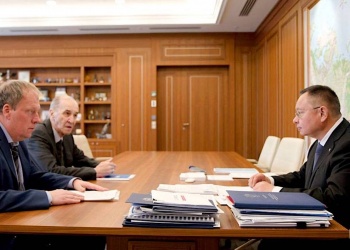 Ирек Файзуллин обсудил с Анваром Шамузафаровым и Владиславом Грибом ряд вопросов по дальнейшему развитию строительной отрасли  