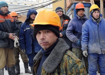 Антон Глушков прокомментировал сокращение доли иностранных рабочих на российских стройках 