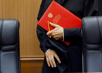 Две «родственные» столичные СРО понесли субсидиарную ответственность за подрядчика, бросившего газификацию деревни 