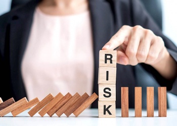 Эксперты СРО «ПОС» и НОСТРОЙ рассмотрели риски, которые могут содержаться в договорах страхования подрядных работ при капремонте МКД