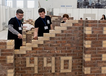 Тюменская СРО творчески провела региональный этап конкурса строительного мастерства в юбилейный для столицы региона год