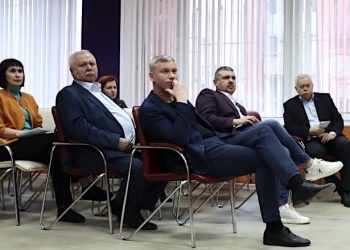 Липецкие СРО и Союз строителей собрали застройщиков и представителей профсообщества на круглый стол по цифровизации