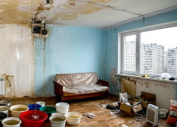 Арбитраж взыскал с подмосковной СРО и её участника-банкрота убытки из-за залива, случившегося через четыре года после ремонта 