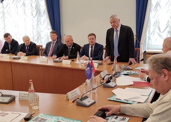 Участники ОСЧ столичной СРО, вспоминая о лифтовом прошлом, строили планы на будущее, в том числе и в этой важнейшей сфере