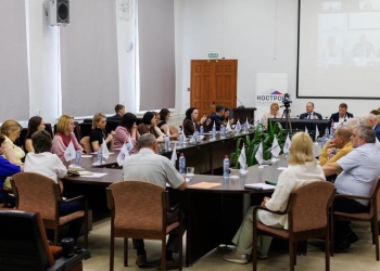 В Иркутске состоялся круглый стол по вопросу преодоления дефицита рабочих кадров на стройках
