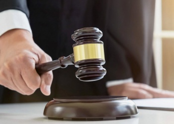 Столичная СРО успешно отразила иск ФКР о взыскании убытков, причинённых подрядчиком при ремонте многоэтажки 