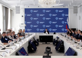 Ирек Файзуллин вручил ведомственные награды представителям архитектурного и проектно-изыскательского сообщества