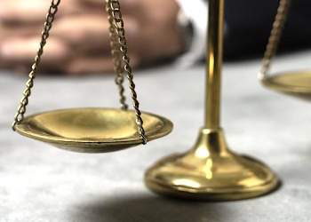 Суд взыскал с питерской СРО неотработанный банкротом-подрядчиком аванс музейного центра, но она решила оспорить вердикт